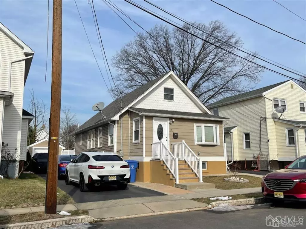 Woodbridge Proper, NJ 07095,13 Legion PL