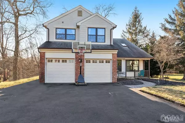 24 Barclay CT,  Franklin,  NJ 08873