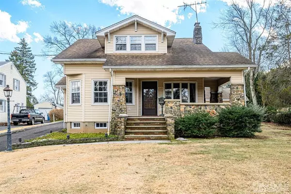 549 Woodland AVE, Mountainside, NJ 07092