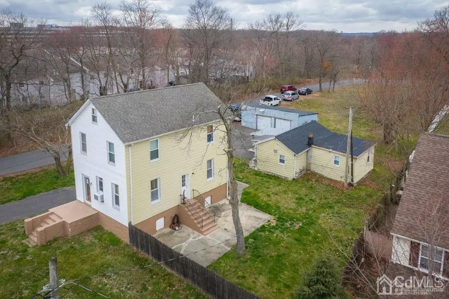 70 County RD, Aberdeen, NJ 07721