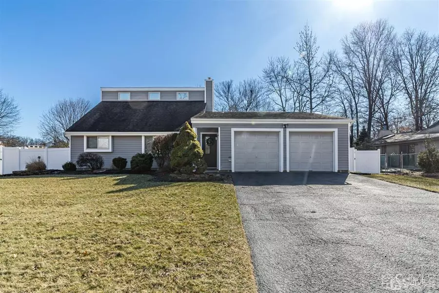 19 Sewell AVE, Piscataway, NJ 08854