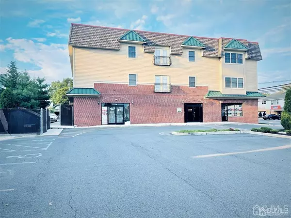 Avenel, NJ 07001,1005 Rahway AVE #1