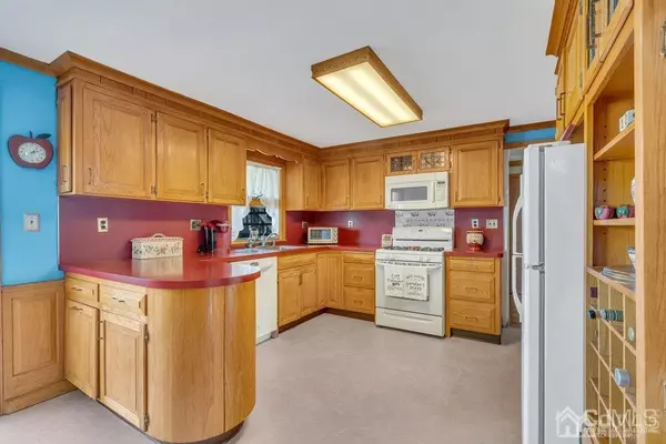 Edison, NJ 08817,99 Orange ST