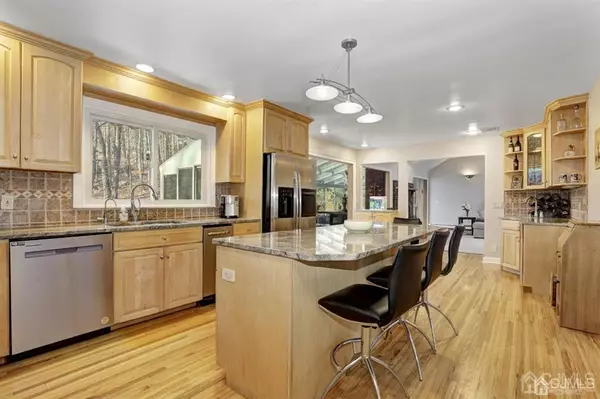 Kinnelon, NJ 07405,36 Tower Hill LN SE