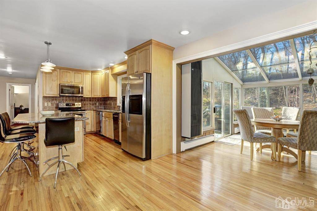Kinnelon, NJ 07405,36 Tower Hill LN SE