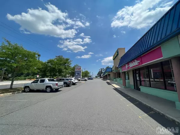 1098 S Rt 35, Middletown, NJ 07748