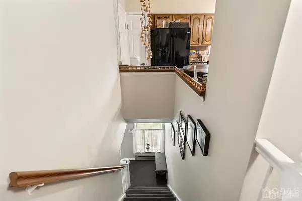 Monroe, NJ 08831,5-D Wingate CT