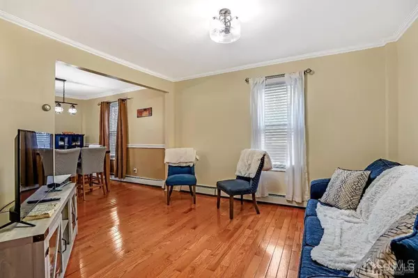 Piscataway, NJ 08854,211 Oak PL