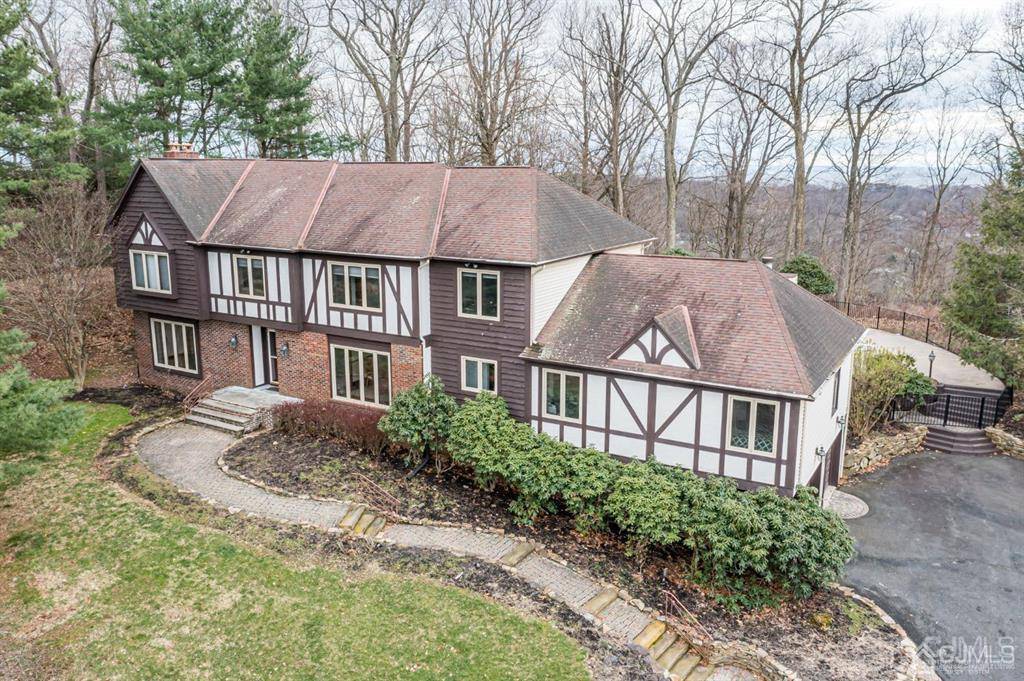 32 Timberline DR, Bridgewater, NJ 08807