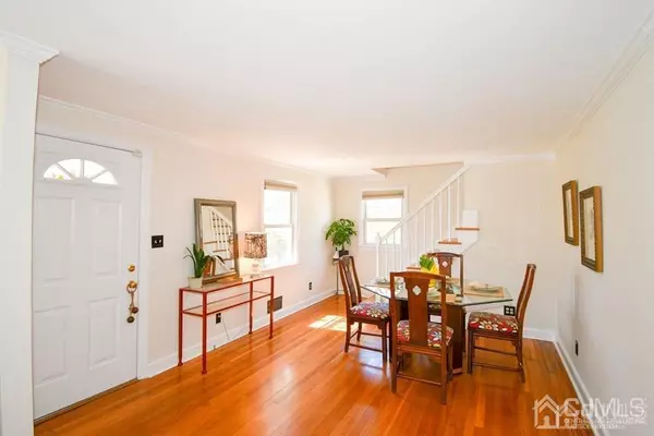 Dunellen, NJ 08812,816-310 Dunellen AVE