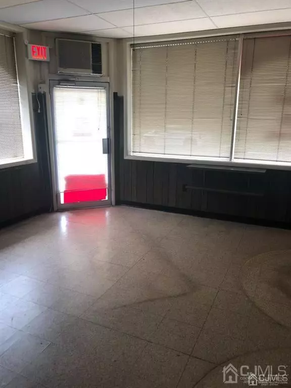 North Plainfield, NJ 07060,15 Greenbrook RD