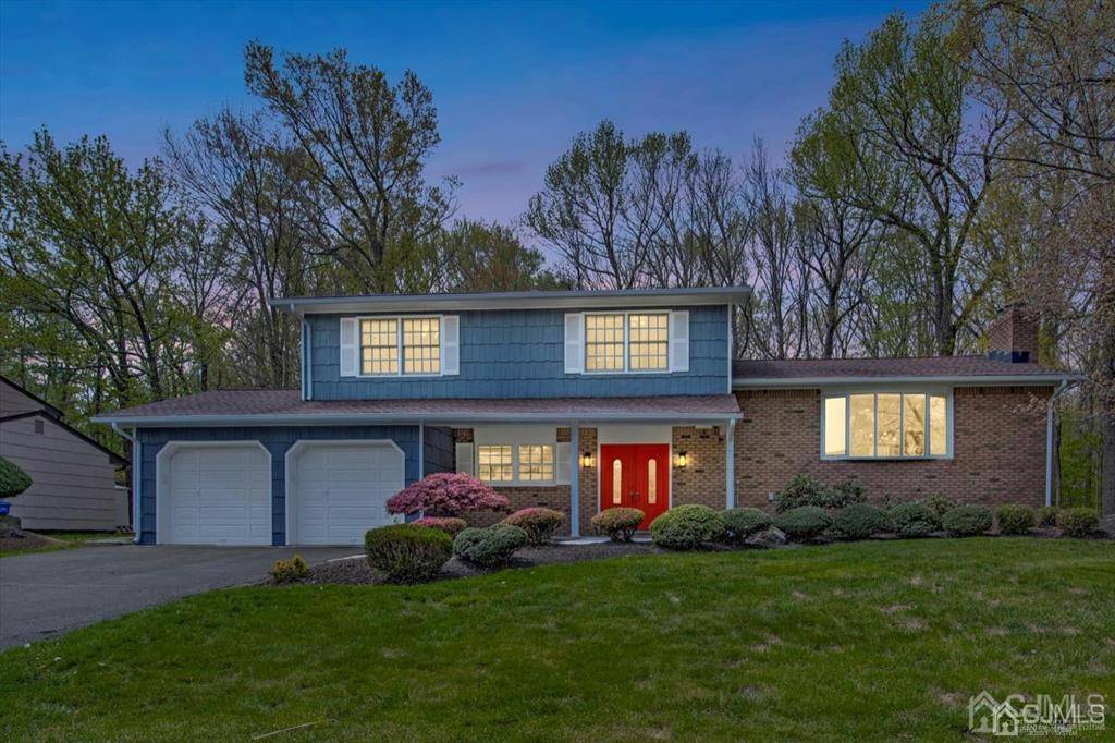 28 Woodmere RD, North Brunswick, NJ 08902