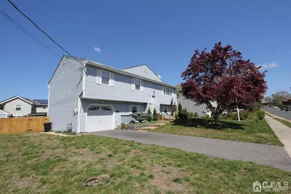 3 Oliver DR, Neptune City Boro, NJ 07753
