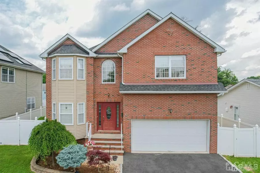 46 Preston RD, Colonia, NJ 07067