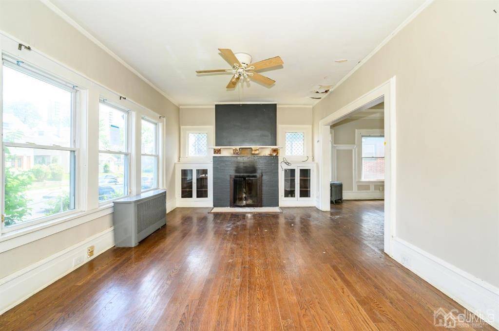 Newark, NJ 07112,44 Lehigh AVE