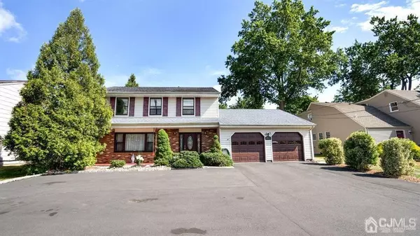 361 metlars LN,  Piscataway,  NJ 08854