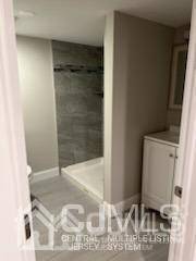 Edison, NJ 08820,62 Dellwood RD