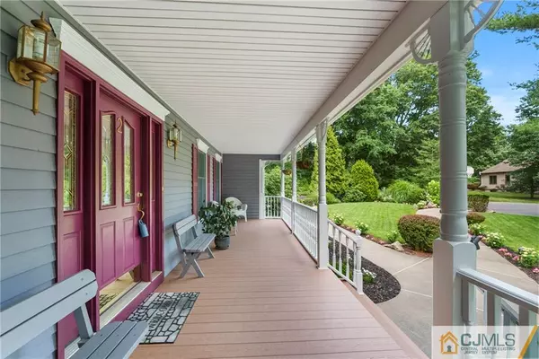 Old Bridge, NJ 07747,2 Florek LN