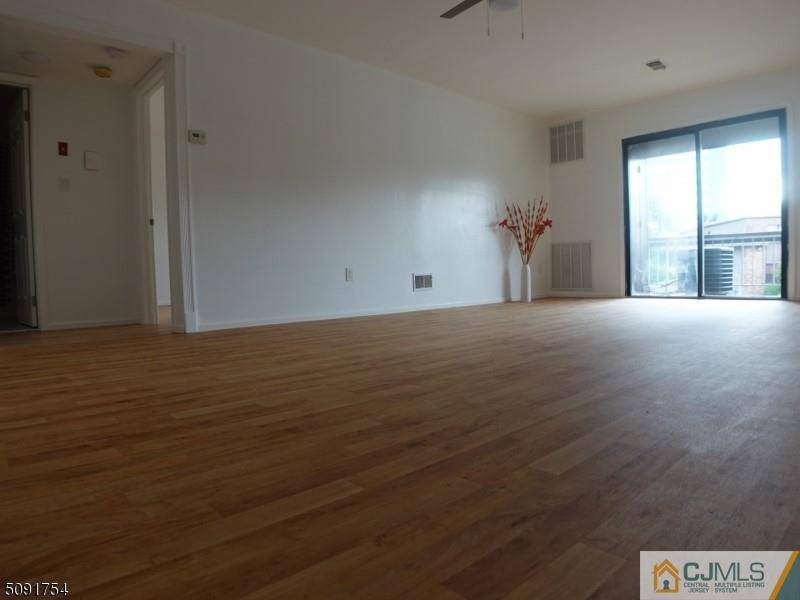 Woodbridge Proper, NJ 07095,340 Sharon Garden CT