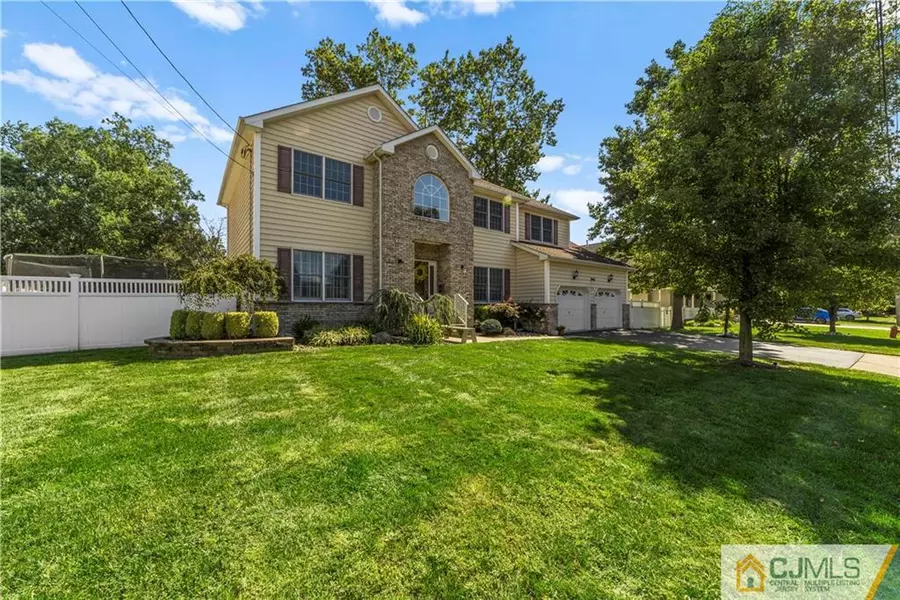 222 Brooklyn AVE, Spotswood, NJ 08884