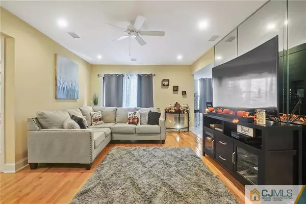 Perth Amboy, NJ 08861,1012 Hidden Village DR
