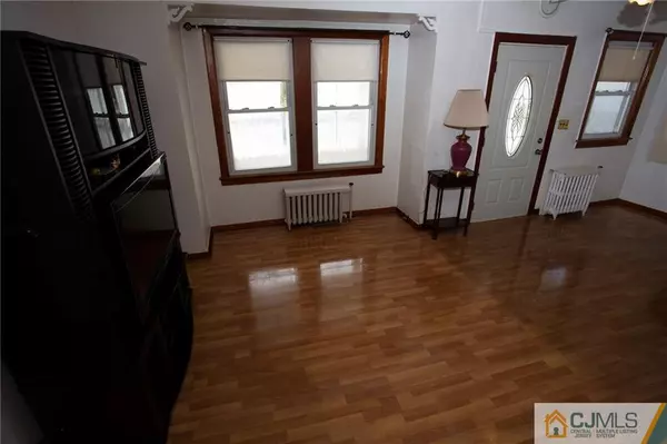 Hillside, NJ 07205,1418 Leslie ST