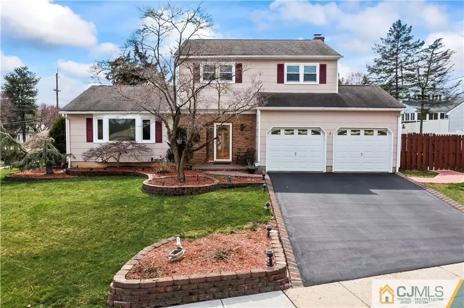 2 Starodub DR, Milltown, NJ 08850