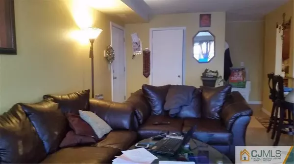 Edison, NJ 08817,444 College DR