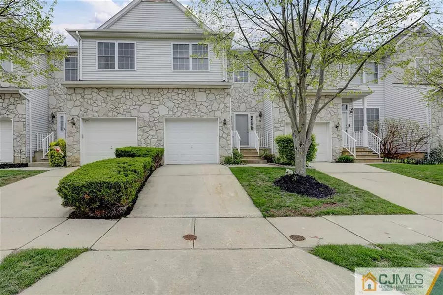 24 Sand Hill CT, Jamesburg, NJ 08831