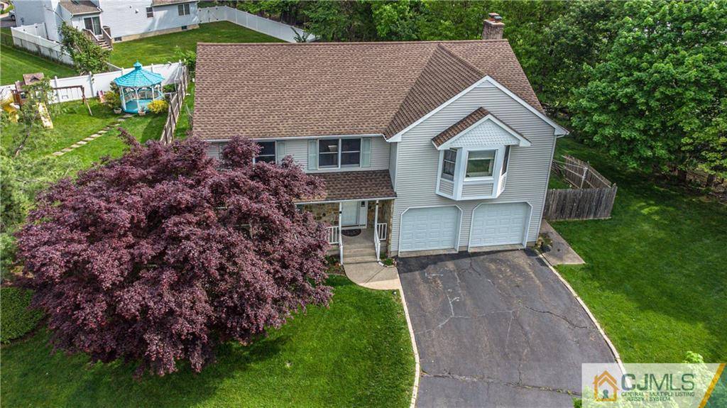 7 Mindy RD, Edison, NJ 08820