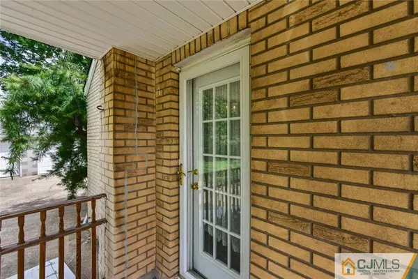 Hopelawn, NJ 08861,669 Florida Grove RD