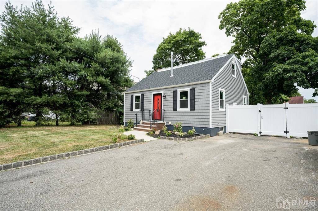 Spotswood, NJ 08884,243 Main ST