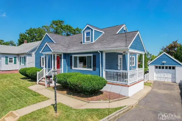 South Amboy, NJ 08879,827 Upper Main ST