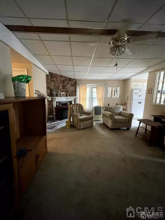 North Brunswick, NJ 08902,29 Hemingway DR
