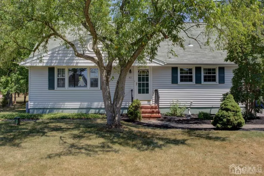 63 Hamilton RD, Hillsborough, NJ 08844