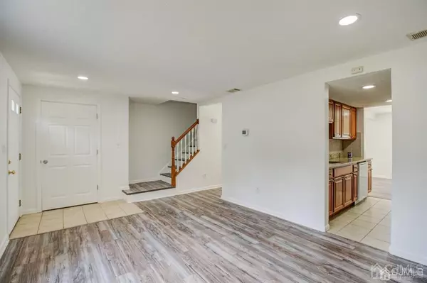 South Brunswick, NJ 08852,47 Beechwood CT