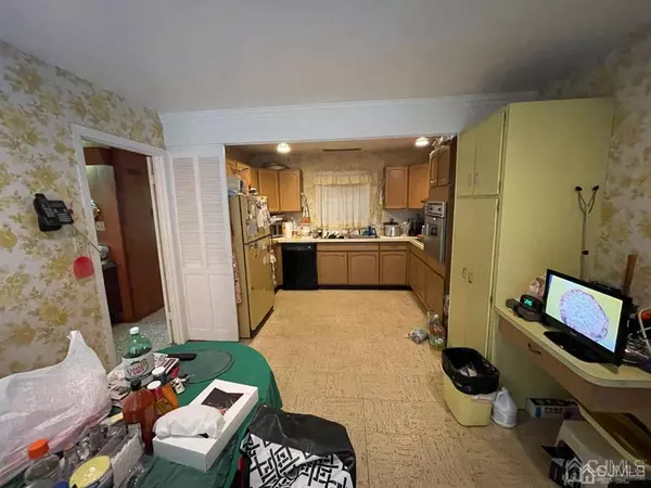 Franklin, NJ 08873,22 Abbott RD