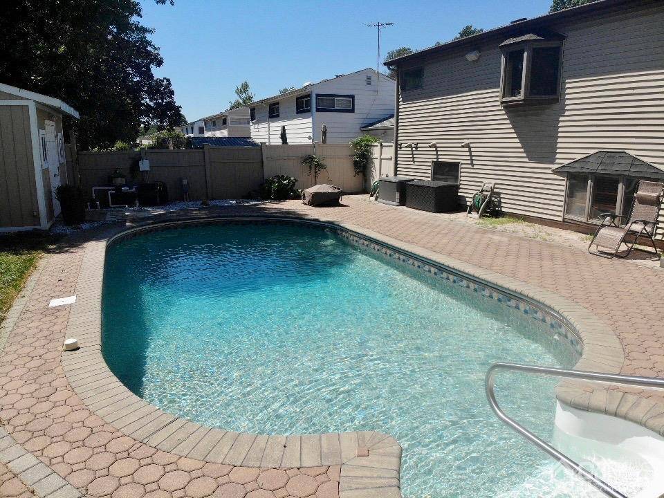 Colonia, NJ 07067,43-50 Cameo PL
