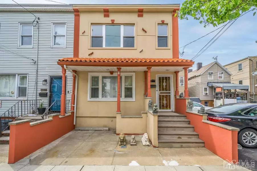 211 Bergenline AVE, Union City, NJ 07087