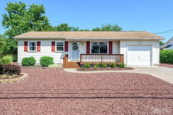 357 Tuscarora AVE, Barnegat, NJ 08005