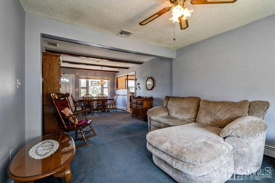 Edison, NJ 08817,74 Chestnut ST