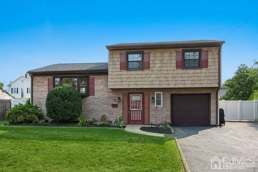 5 Steven TER, South Plainfield, NJ 07080