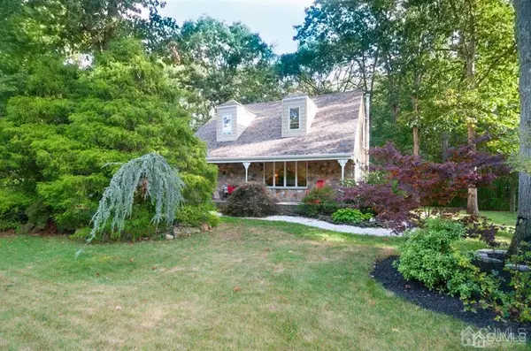 Spotswood, NJ 08884,559 Old Stage RD