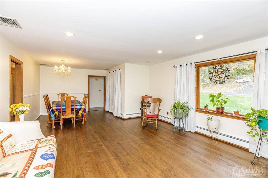 Roxbury, NJ 07836,149 Emmans RD