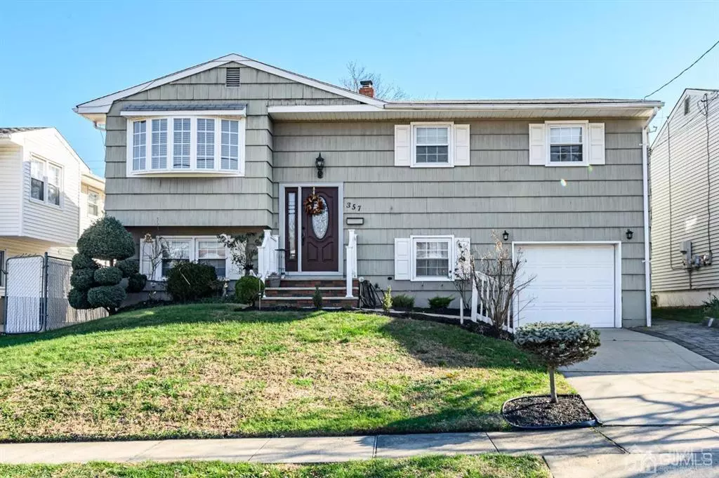 South Amboy, NJ 08879,357 Cedar ST