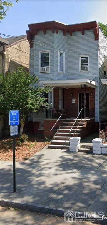 112 Catalpa AVE, Perth Amboy, NJ 08861