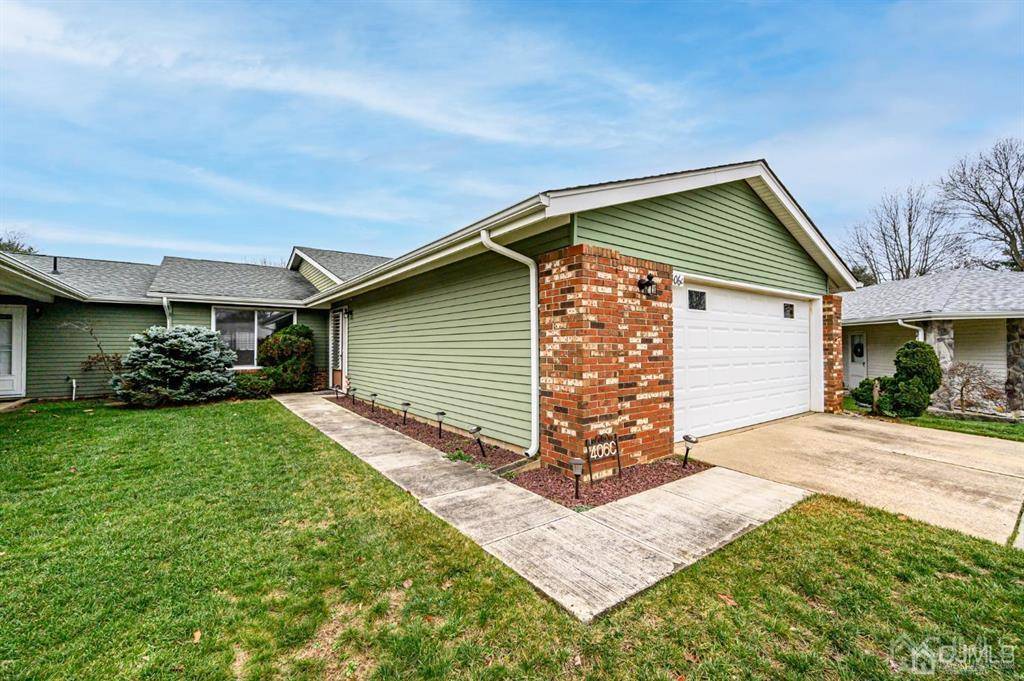 406 Genista PLZ #C, Monroe, NJ 08831