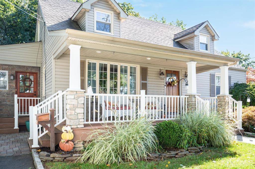 Edison, NJ 08817,21 Wayne ST