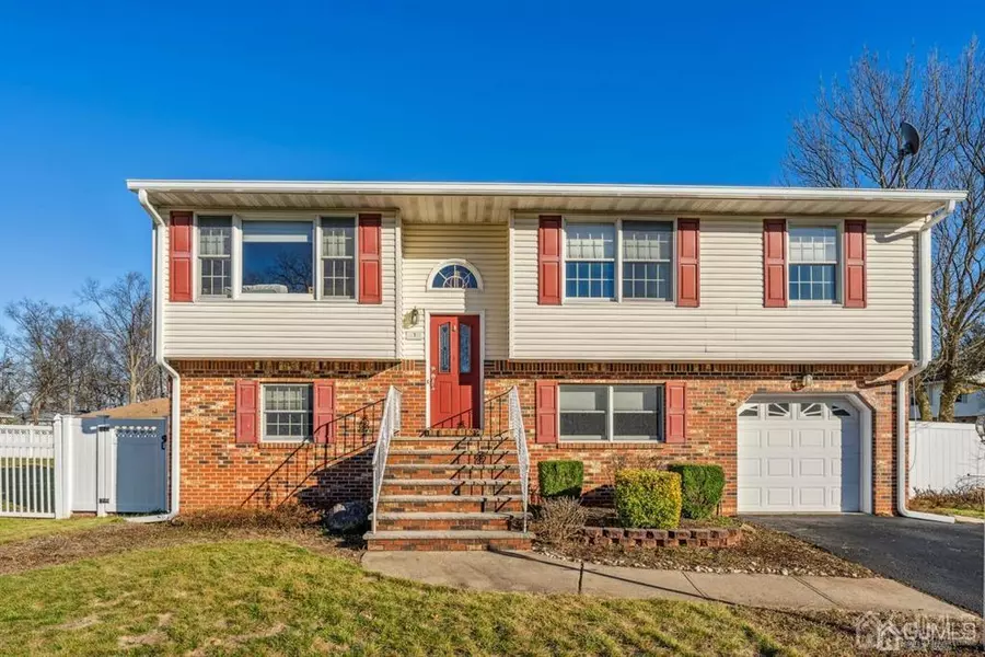 3 Brida CT, Edison, NJ 08817