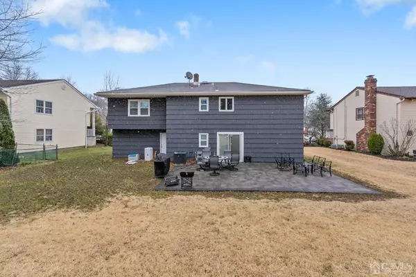 315 N Brook DR Milltown, NJ 08850